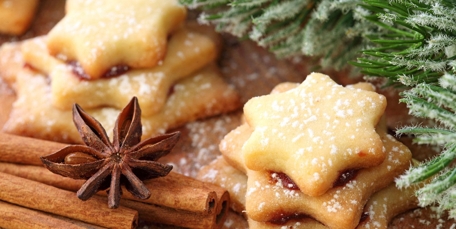An array of star cutout Christmas cookies.